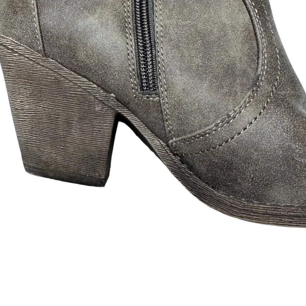 BKE Farrah 8.5 grey western bootie boot